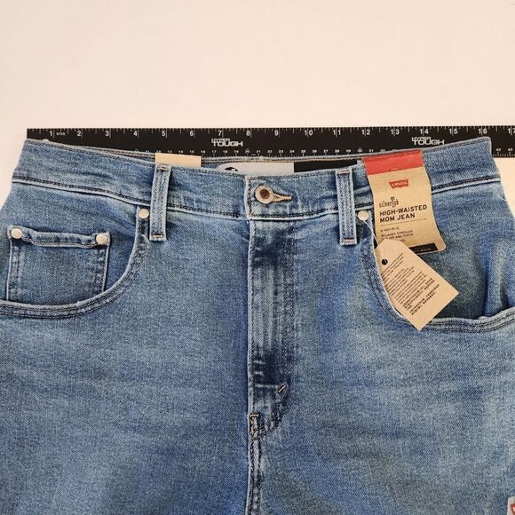 Levi's NWT Silver Tab High Waisted Mom Jean Womens 31 Distressed‎ Tapered Leg - Picture 5 of 13